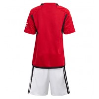 Camisa de time de futebol Manchester United Replicas 1º Equipamento Infantil 2023-24 Manga Curta (+ Calças curtas)